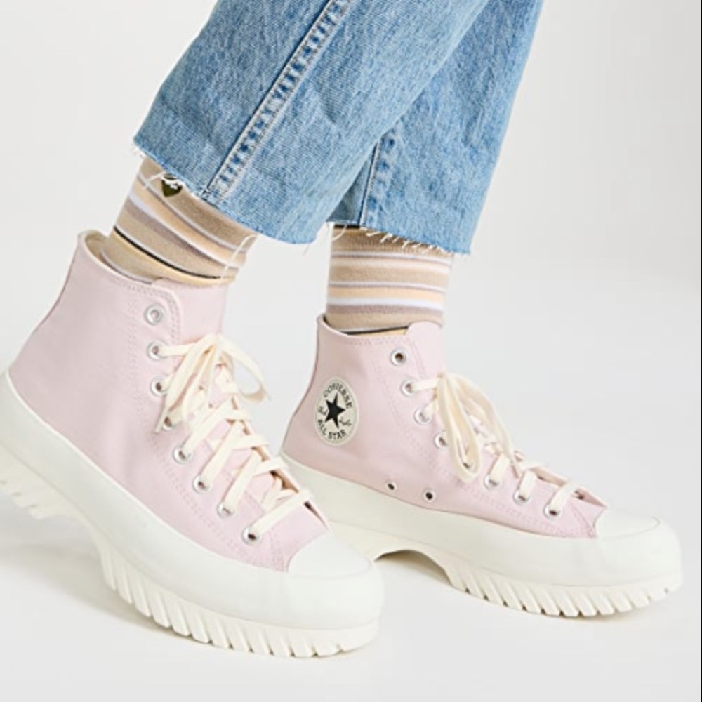 CONVERSE Women Pink Chuck Taylor All Star Lugged 2.0 High Top Sneakers 7 US 0350